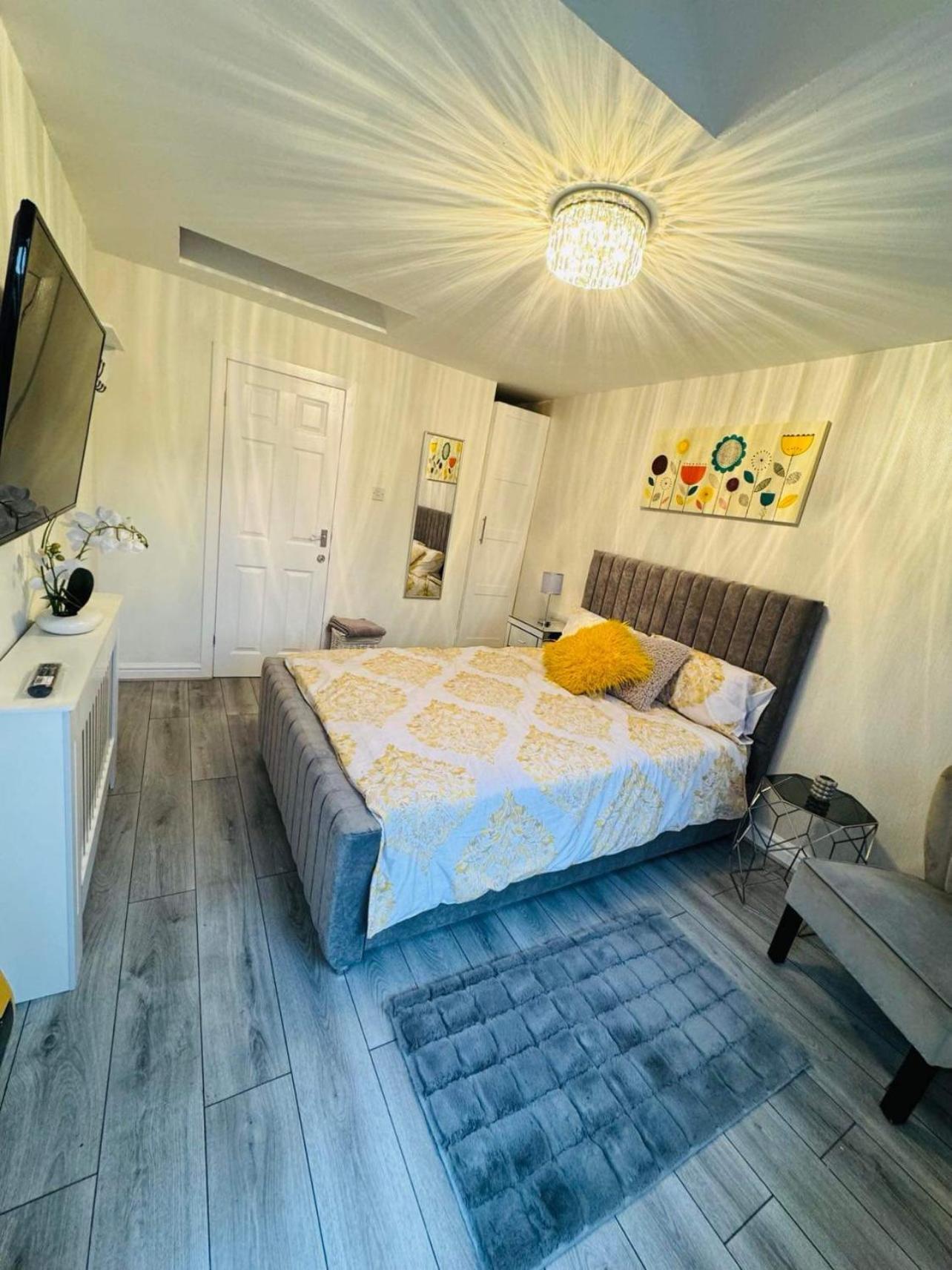 Private Guest House/Annexe Salford  Ngoại thất bức ảnh